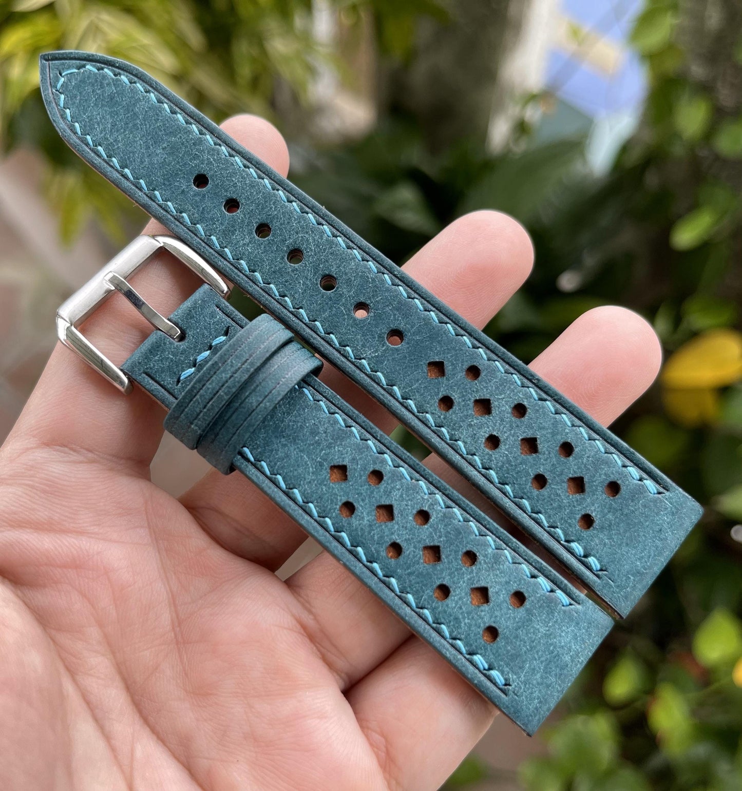 Pueblo Leather Watch Strap in Ortensia Color, Pre-installed Quick Release Spring Bars