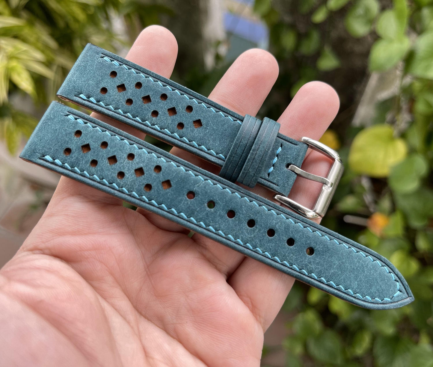 Pueblo Leather Watch Strap in Ortensia Color, Pre-installed Quick Release Spring Bars