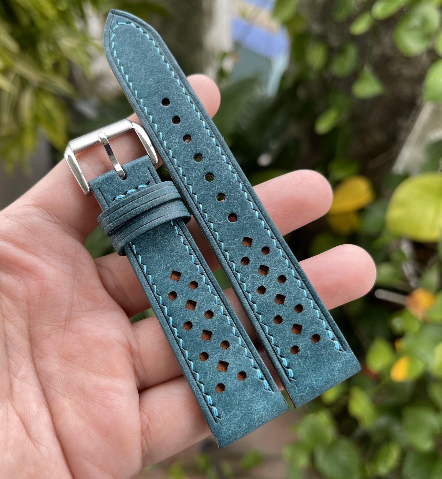 Pueblo Leather Watch Strap in Ortensia Color, Pre-installed Quick Release Spring Bars